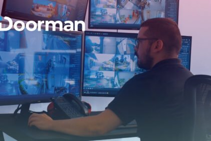 Portería remota en Colombia personas y tecnología que trabajan juntas para cuidar los edificios residenciales
